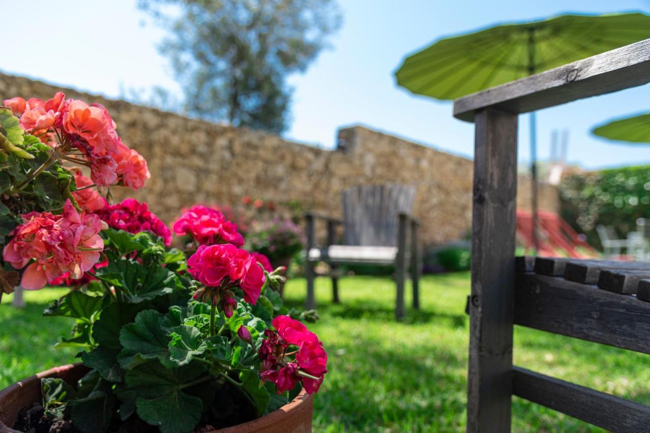 Stardust Guesthouse Augusta Dış mekan fotoğraf